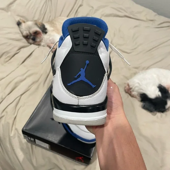 Jordan 4 “Motorsports “